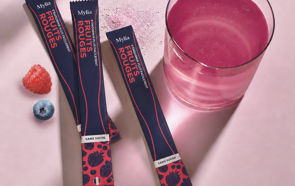 Mylia Nuit - sticks, verre et fruits rouges